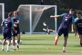 瑞典队逆转克罗地亚成功晋级淘汰赛()