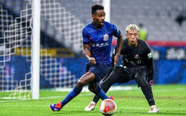 希腊边前卫关键传球，率队晋级欧国大赛半决赛()