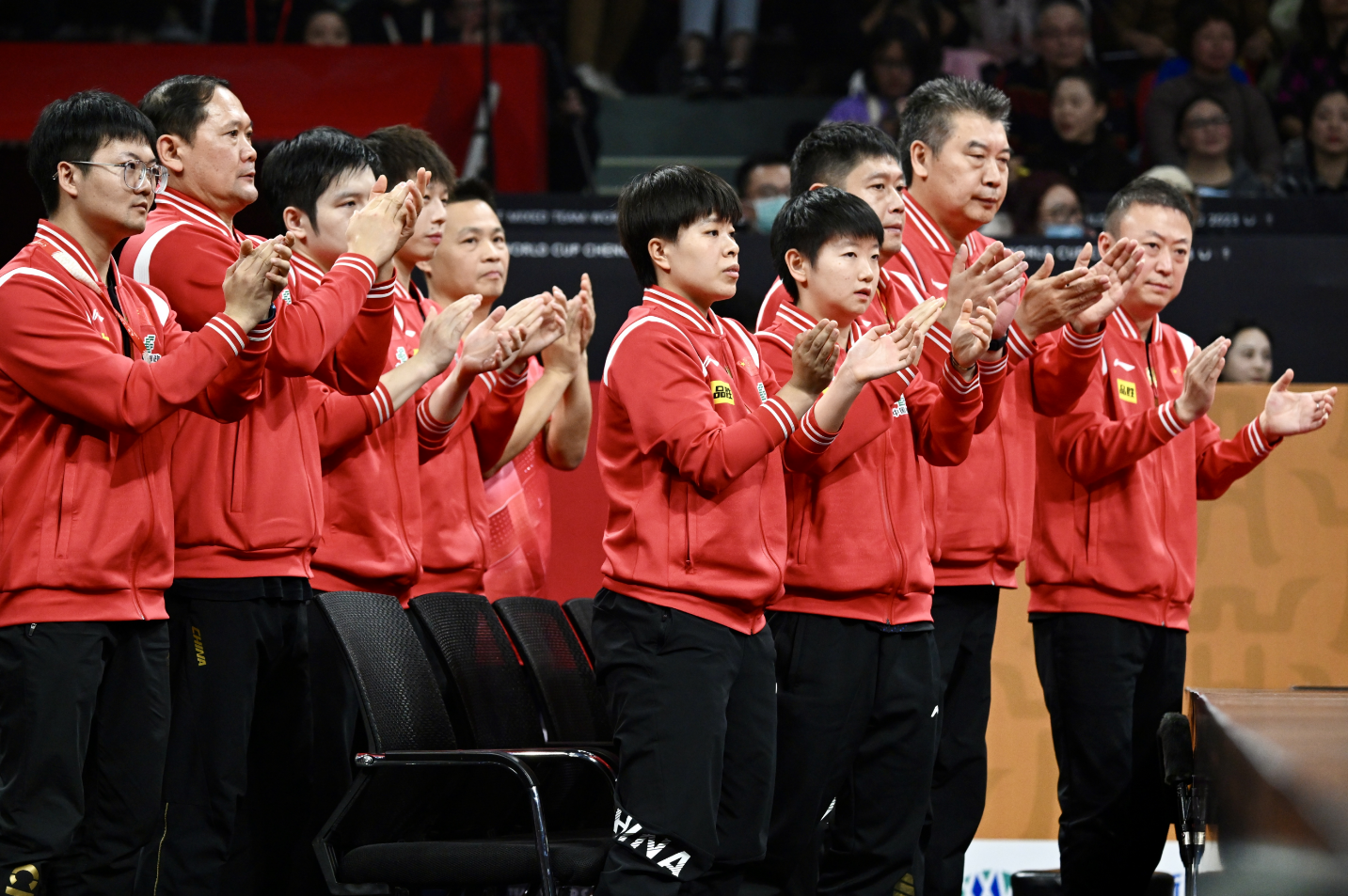 瓦伦西亚斗志昂扬，力克对手夺得胜利()