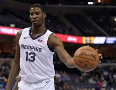 灰熊客场惜败，贾伦-杰克逊表现出色()