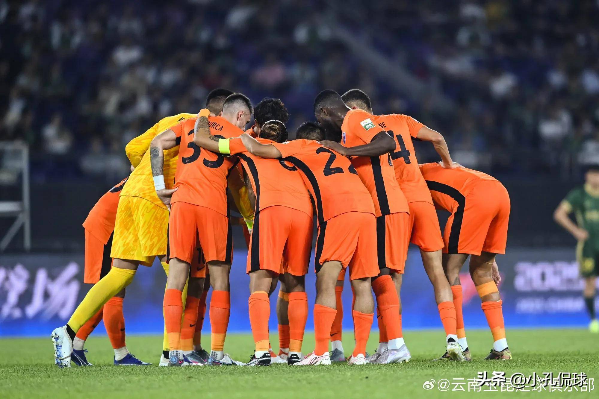 上海绿地申花对阵上海上港，一场内战将谁笑到最后取胜？()