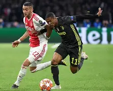 阿贾克斯主场告捷，荷甲劲旅雄心勃发()