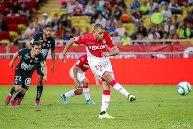 摩纳哥以-击败尼斯豪取联赛六连胜()