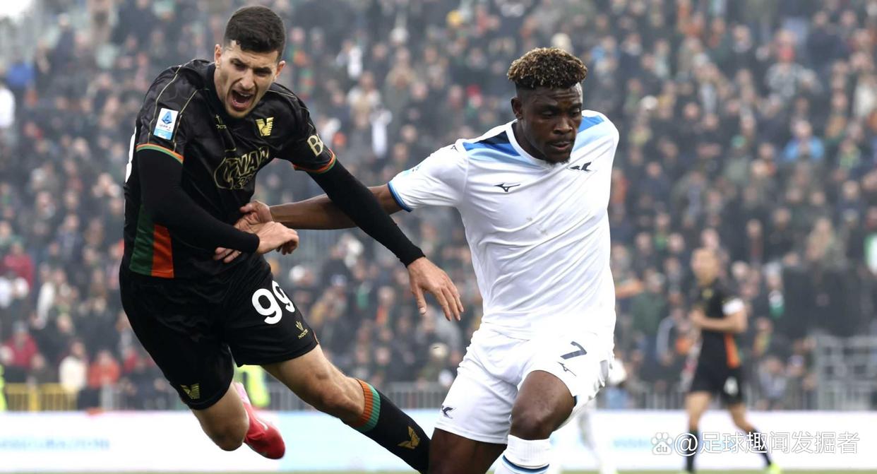 拉齐奥中场表现出色，被誉为团队核心()